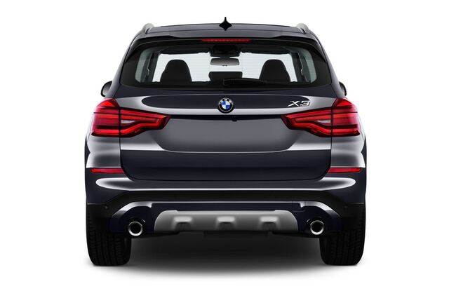 BMW X3 (Baujahr 2018) xLine 5 Türen Heckansicht