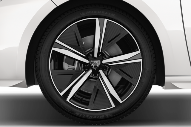 Peugeot 308 Hybrid (Baujahr 2022) GT 5 Türen Reifen und Felge