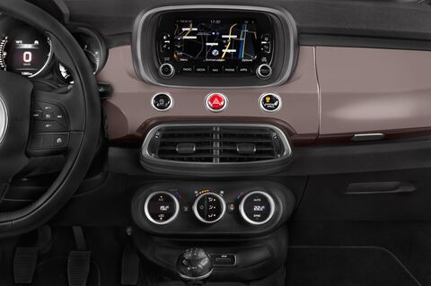 FIAT 500X (Baujahr 2015) Lounge 5 Türen Mittelkonsole