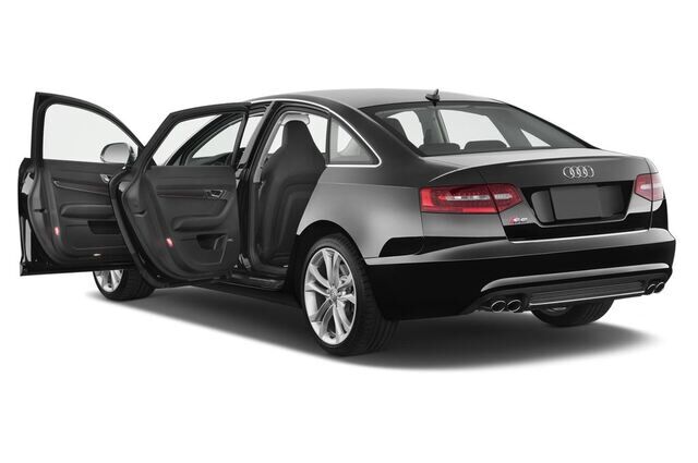 Audi S6 (Baujahr 2011) - 4 Türen Tür geöffnet