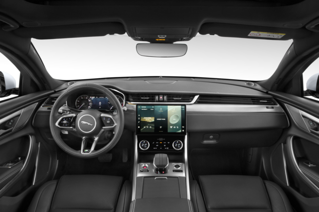 Jaguar XF Sportbrake (Baujahr 2021) R-Dynamic S 5 Türen Cockpit und Innenraum