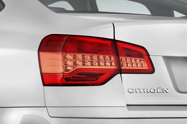 Citroen C5 (Baujahr 2010) VTR Plus 4 Türen Rücklicht