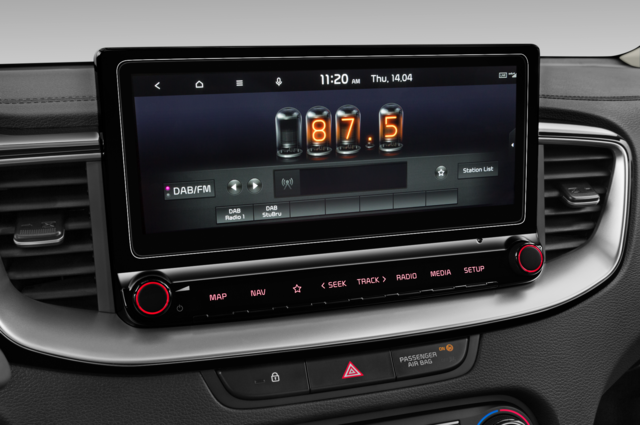Kia Ceed Sportswagon (Baujahr 2022) Vision 5 Türen Radio und Infotainmentsystem