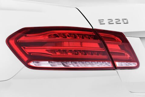 Mercedes E-Class (Baujahr 2015) Avantgarde 4 Türen Rücklicht