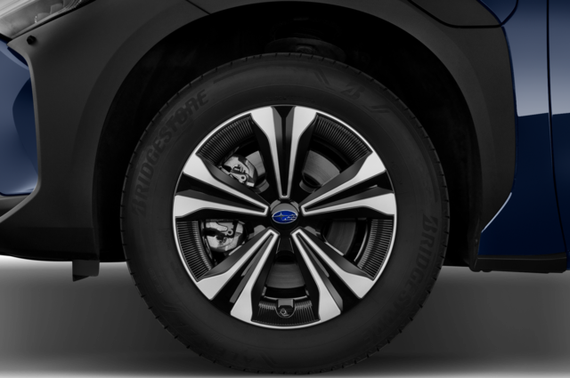 Subaru Solterra EV (Baujahr 2023) Comfort 5 Türen Reifen und Felge