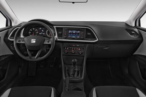 SEAT Leon (Baujahr 2013) Reference 5 Türen Cockpit und Innenraum