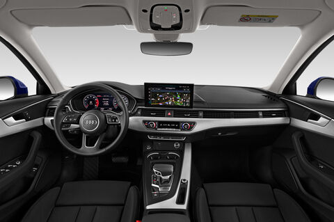 Audi A4 (Baujahr 2020) Advanced 4 Türen Cockpit und Innenraum