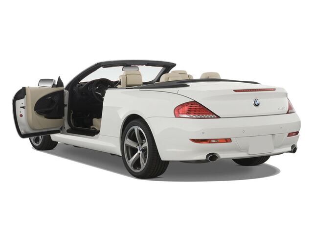 BMW 6 Series (Baujahr 2010) 650i  2 Türen Tür geöffnet