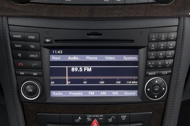 Mercedes CLS (Baujahr 2010) 500 4 Türen Radio und Infotainmentsystem