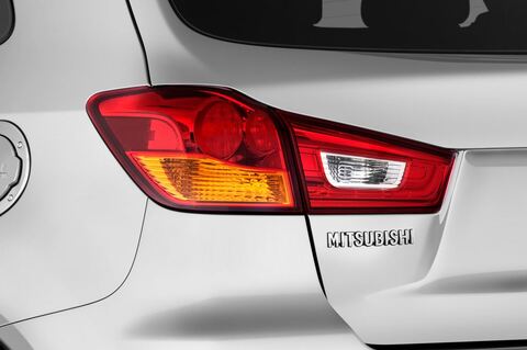 Mitsubishi ASX (Baujahr 2011) Invite 5 Türen Rücklicht