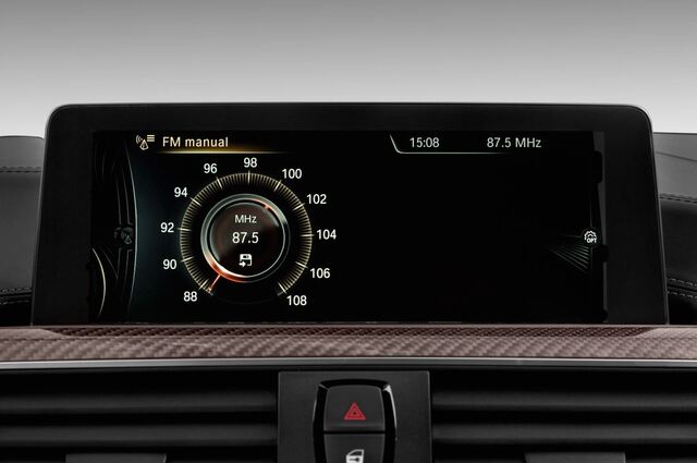BMW M4 (Baujahr 2016) - 2 Türen Radio und Infotainmentsystem