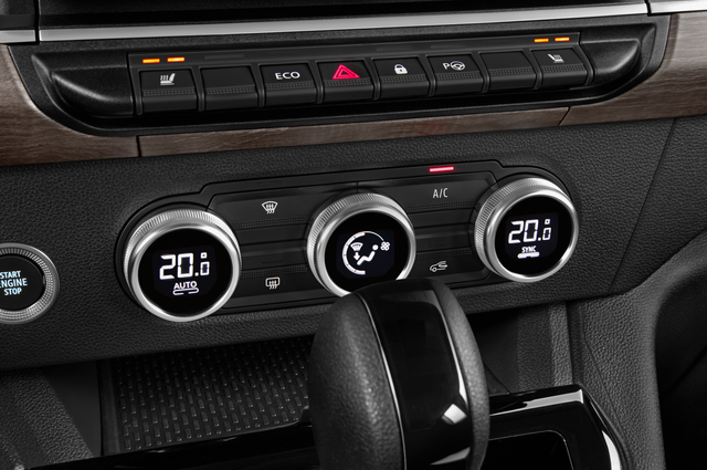 Renault Kangoo E-Tech (Baujahr 2023) Techno 5 Türen Temperatur und Klimaanlage