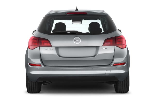 Opel Astra (Baujahr 2012) Sport 5 Türen Heckansicht
