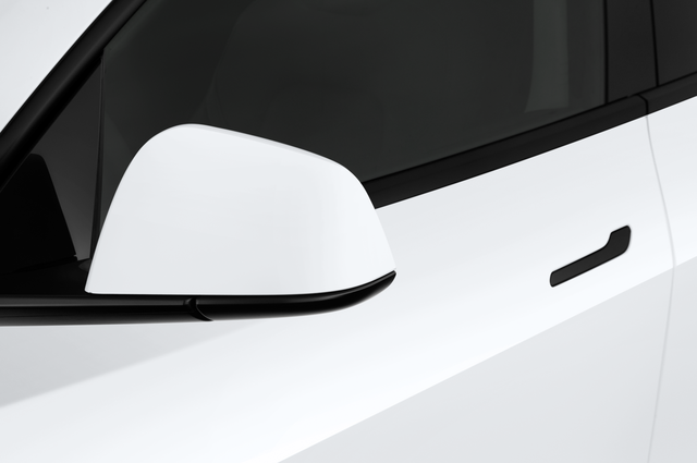 Tesla Model Y (Baujahr 2021) Long Range AWD 5 Türen Außenspiegel