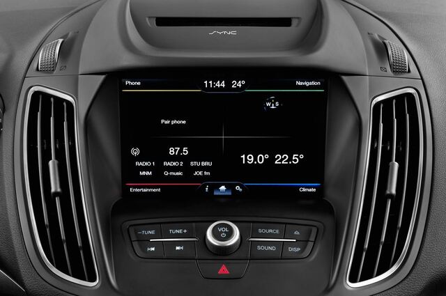 Ford C-Max (Baujahr 2015) Titanium 5 Türen Radio und Infotainmentsystem