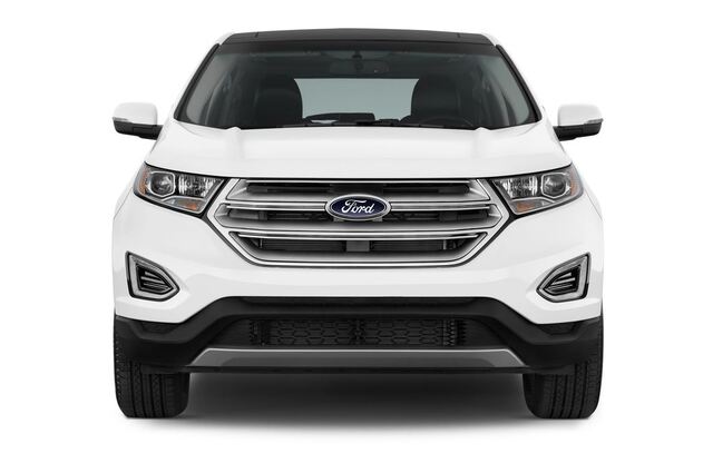 Ford Edge (Baujahr 2016) Titanium 5 Türen Frontansicht