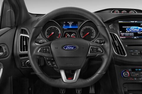 Ford Focus (Baujahr 2015) ST 5 Türen Lenkrad