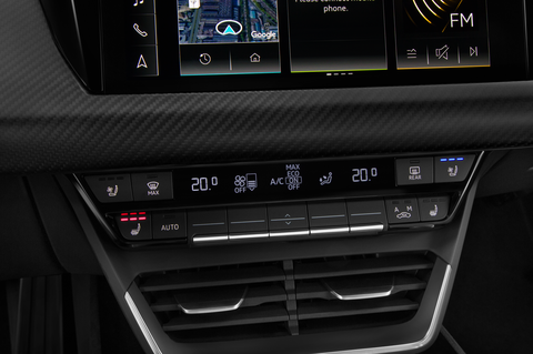 Audi e-tron GT (Baujahr 2021) RS 4 Türen Temperatur und Klimaanlage