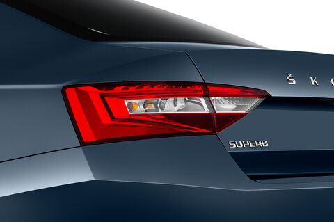 Skoda Superb (Baujahr 2020) Ambition 5 Türen Rücklicht