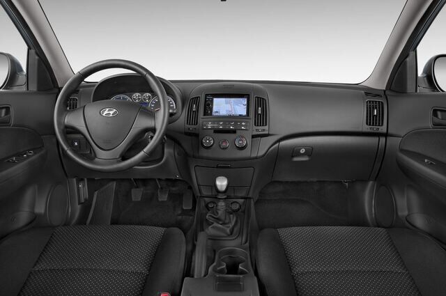 Hyundai I30 CW (Baujahr 2011) Classic 5 Türen Cockpit und Innenraum