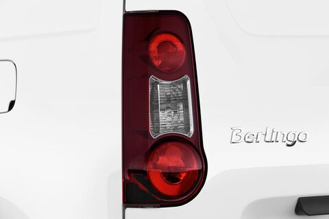 Citroen Berlingo (Baujahr 2015) 1.6 Vti 95 Euro 5 Niveau A 4 Türen Rücklicht