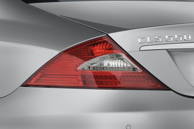 Mercedes CLS (Baujahr 2010) 500 4 Türen Rücklicht
