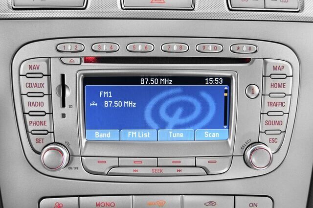 Ford S-Max (Baujahr 2011) Trend 5 Türen Radio und Infotainmentsystem