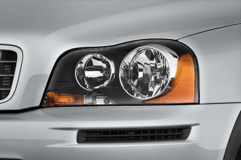 Volvo XC90 (Baujahr 2011) Executive 5 Türen Scheinwerfer