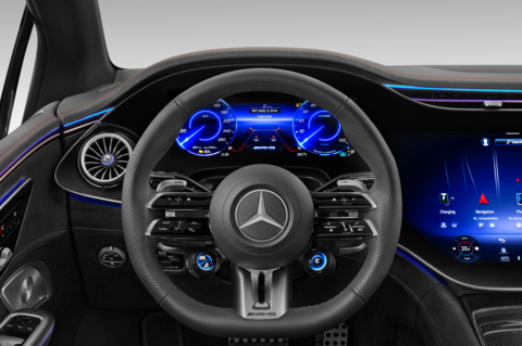 Mercedes EQE (Baujahr 2023) AMG 43 4 Türen Lenkrad