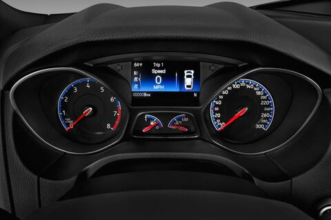 Ford Focus RS (Baujahr 2017) Blue & Black 5 Türen Tacho und Fahrerinstrumente