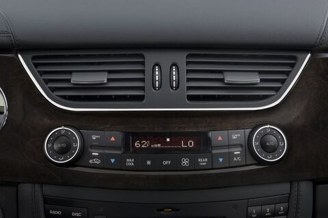 Mercedes CLS (Baujahr 2010) 500 4 Türen Temperatur und Klimaanlage