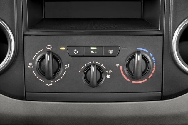 Peugeot Partner Tepee (Baujahr 2009) Outdoor 5 Türen Temperatur und Klimaanlage