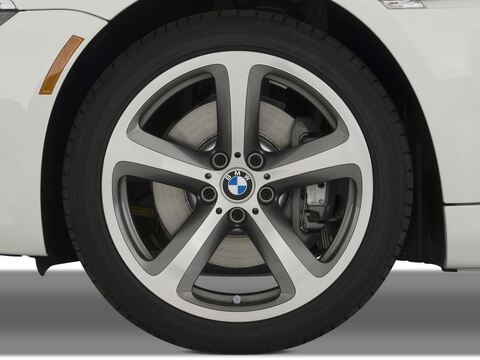 BMW 6 Series (Baujahr 2010) 650i  2 Türen Reifen und Felge