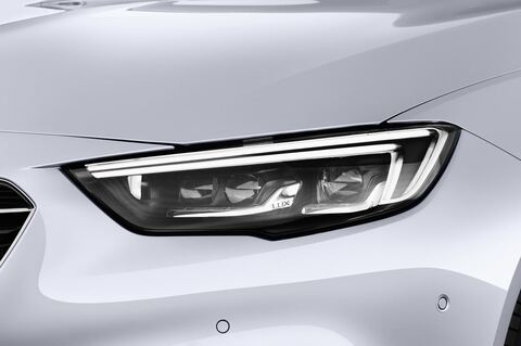Opel Insignia Grand Sport (Baujahr 2017) Dynamic 5 Türen Scheinwerfer