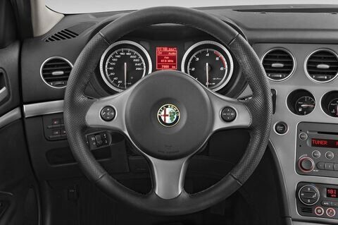 Alfa Romeo 159 (Baujahr 2011) - 5 Türen Lenkrad