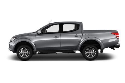 FIAT Fullback (Baujahr 2017) LX 4 Türen Seitenansicht