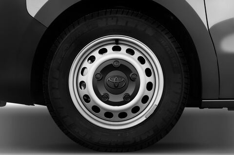Toyota Proace Verso (Baujahr 2017) - 5 Türen Reifen und Felge