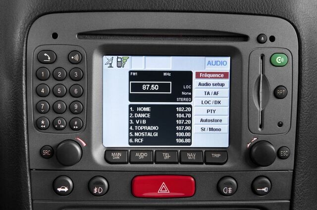 Alfa Romeo GT (Baujahr 2009) Quadrifoglio Verde 3 Türen Radio und Infotainmentsystem