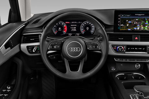 Audi A4 (Baujahr 2020) Advanced 4 Türen Lenkrad