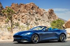 Aston Martin Vanquish Volante - Hut ab beim Zwölfzylinder