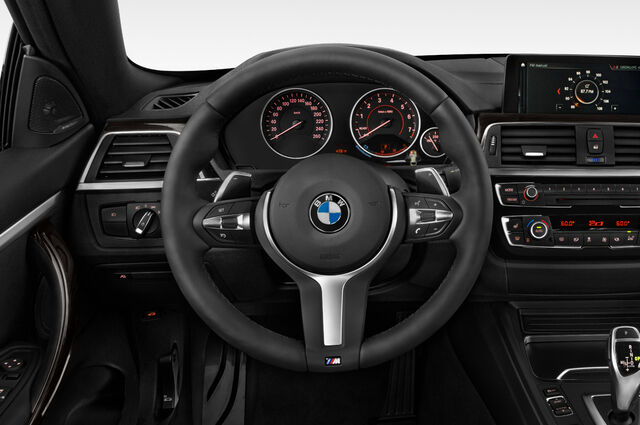 BMW 4 series (Baujahr 2019) M Sport 2 Türen Lenkrad