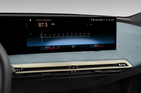 BMW iX (Baujahr 2022) Base 5 Türen Radio und Infotainmentsystem