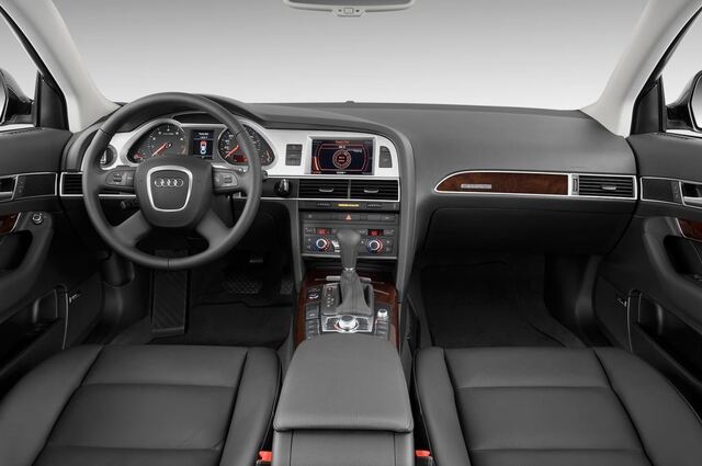 Audi A6 (Baujahr 2010) - 4 Türen Cockpit und Innenraum