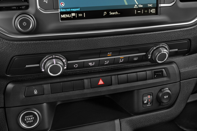 Toyota Proace (Baujahr 2023) Comfort 4 Türen Temperatur und Klimaanlage