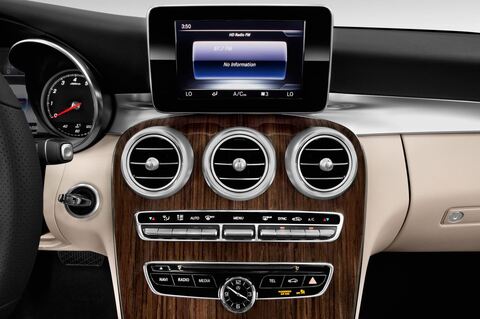 Mercedes C Class (Baujahr 2017) - 4 Türen Radio und Infotainmentsystem