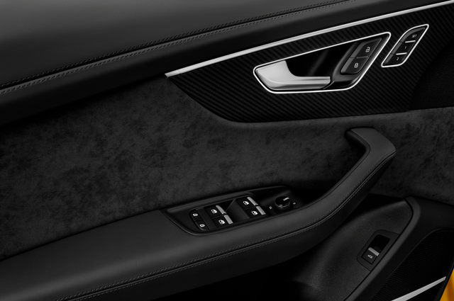 Audi RS Q8 (Baujahr 2022) - 5 Türen Bedienungselemente Tür