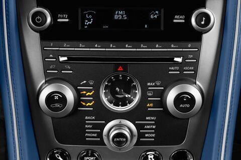 Aston Martin DB9 (Baujahr 2016) - 2 Türen Temperatur und Klimaanlage