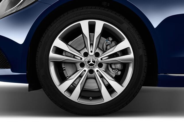 Mercedes C Class (Baujahr 2017) - 4 Türen Reifen und Felge