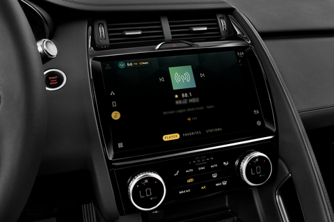 Jaguar E-Pace (Baujahr 2022) SE 5 Türen Radio und Infotainmentsystem
