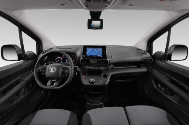Toyota Proace City (Baujahr 2020) - 4 Türen Cockpit und Innenraum